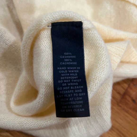 Saks Fifth Avenue Cashmere Sweater - Picture 3 of 4